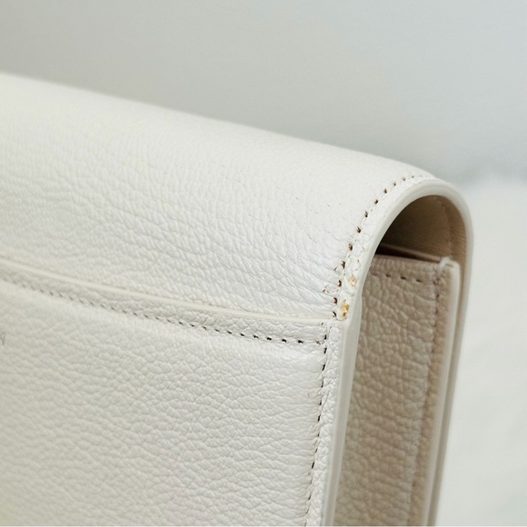 Alexander McQueen: Four-Ring Clutch Crossbody Bag - Picture 15 of 16